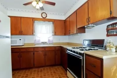 2107 Stanton, Whiting, IN 46394 photo 4