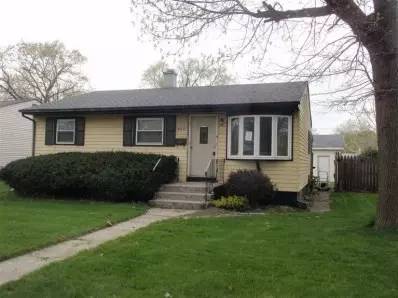 862 Dallas, Gary, IN 46406 photo 2