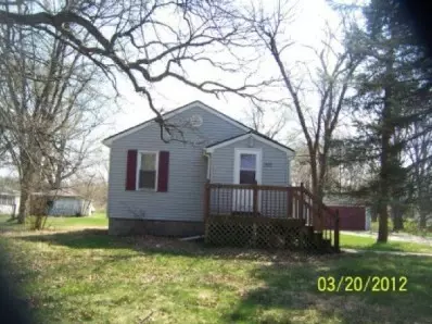 1323 Elm St, Griffith, IN 46319 photo 1