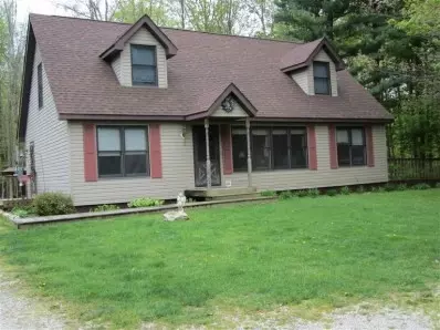 4818 E 800 N, Rolling Prairie, IN 46371 photo 1