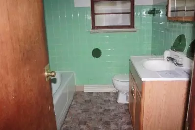 857 Johnson, Gary, IN 46402 photo 5