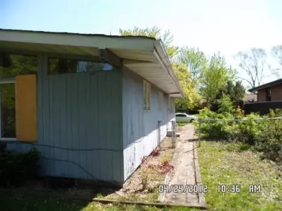 5250 Delaware St, Gary, IN 46409 photo 4