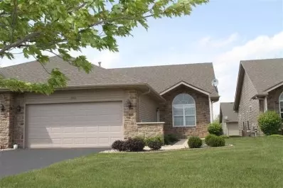 320 Cochran Dr, Crown Point, IN 46307 photo 1