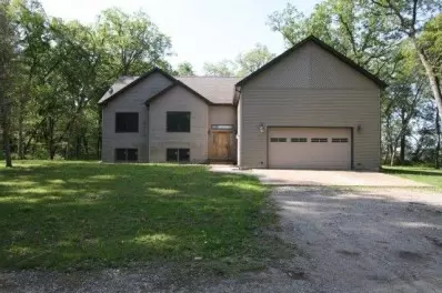10665 N 253, De Motte, IN 46310 photo 1