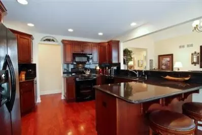 523 Jenna Dr, Munster, IN 46321 photo 5