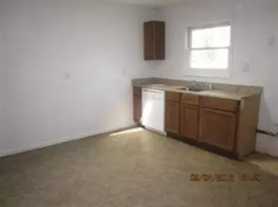 303 E John St, Knox, IN 46534 photo 6