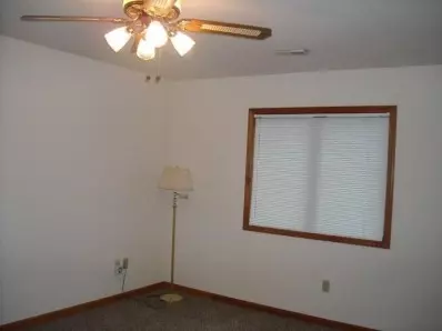 1815 Ash St, Griffith, IN 46319 photo 6