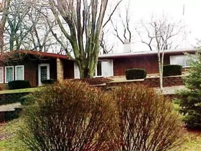 5405 Liberty Ave, De Motte, IN 46310 photo 2