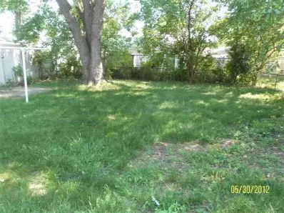 4233 E 5th Pl, Gary, IN 46403 photo 3