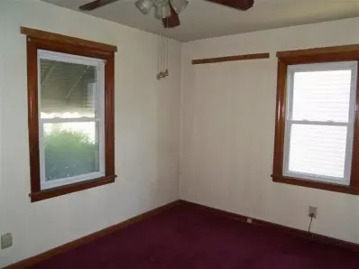 4845 S Chestnut Ave, Hammond, IN 46327 photo 8