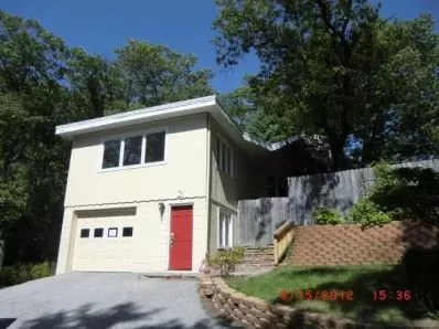 44 Ski Hill Rd, Ogden Dunes, IN 46368 photo 1