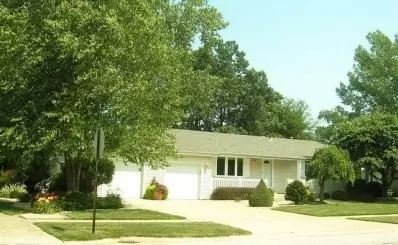 451 N Wright St, Griffith, IN 46319 photo 1