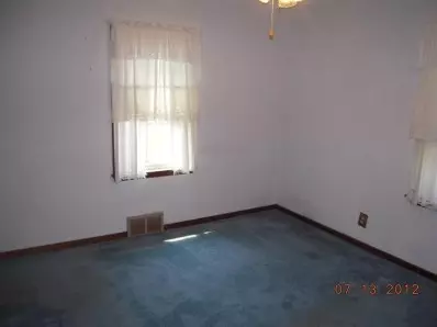 8964 Hudson Ct, Munster, IN 46321 photo 5