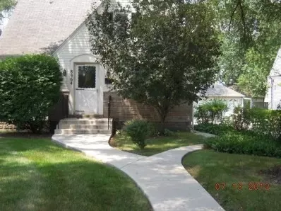 8964 Hudson Ct, Munster, IN 46321 photo 2