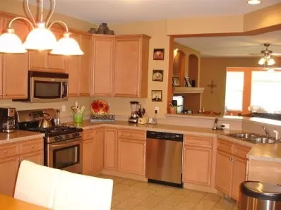 331 Cochran Dr, Crown Point, IN 46307 photo 4