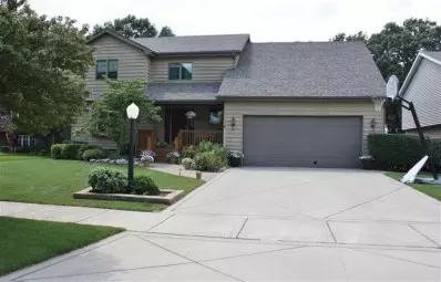 344 N Lillian St, Griffith, IN 46319 photo 2