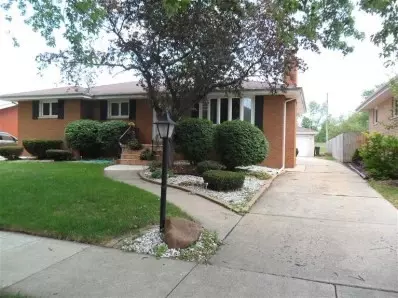 8033 Beech Ave, Munster, IN 46321 photo 1