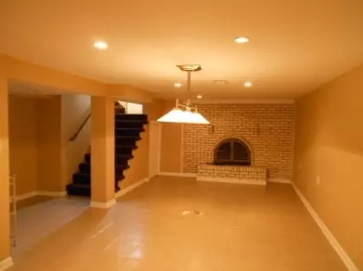 8033 Beech Ave, Munster, IN 46321 photo 9