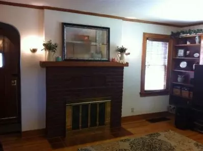 412 Hoffman St, Crown Point, IN 46307 photo 3