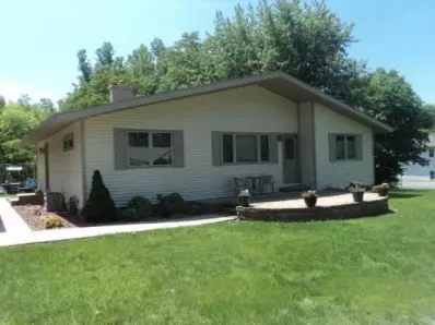 8441 Oak Ave, Gary, IN 46403 photo 1