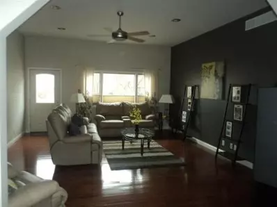 8441 Oak Ave, Gary, IN 46403 photo 2
