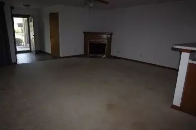 981 Cedar Dr, Crown Point, IN 46307 photo 4