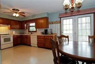 332 N True St, Griffith, IN 46319 photo 3