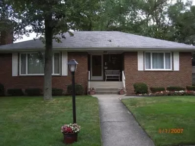 8113 Forest Ave, Munster, IN 46321 photo 1