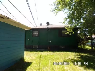 418 E 48th Pl, Gary, IN 46409 photo 2