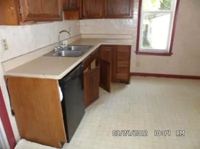 39 E Doty St, Hammond, IN 46320 photo 8