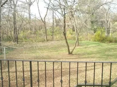 8830 Parkway Dr, Highland, IN 46322 photo 2