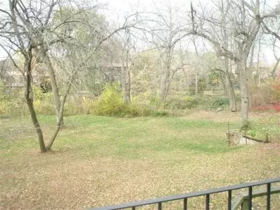 8830 Parkway Dr, Highland, IN 46322 photo 3