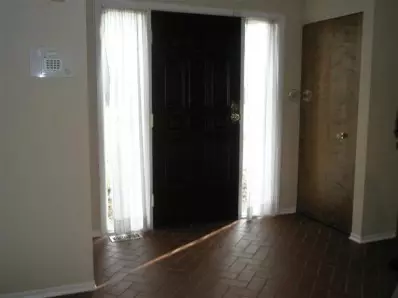 8830 Parkway Dr, Highland, IN 46322 photo 7