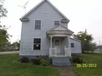 18 E Main St, La Crosse, IN 46348 photo 1