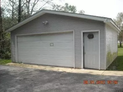 11352 N 215, De Motte, IN 46310 photo 2