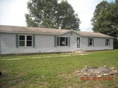 11352 N 215, De Motte, IN 46310 photo 1