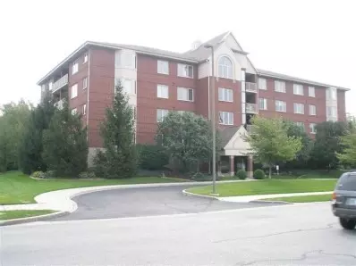 8421 Manor Ave #303, Munster, IN 46321 photo 1