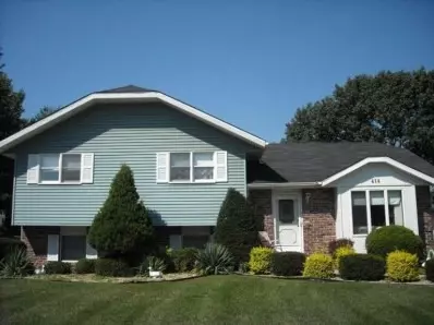 414 S Park Dr, Griffith, IN 46319 photo 1