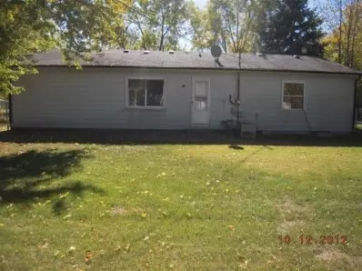754 Mohawk Dr, Lowell, IN 46356 photo 3
