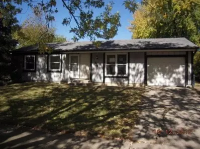 754 Mohawk Dr, Lowell, IN 46356 photo 1