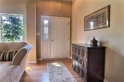 1187 Sawgrass Dr, Griffith, IN 46319 photo 3