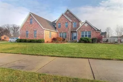 657 Davis Cir, Crown Point, IN 46307 photo 1