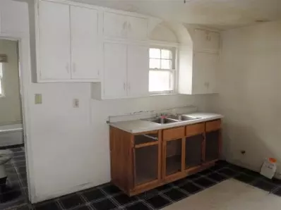 1229 Taft St, Gary, IN 46404 photo 5