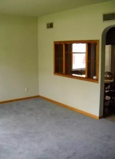 1030 E Miller, Griffith, IN 46319 photo 3