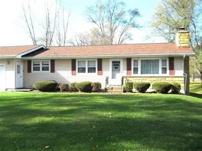 408 E Hilltop Ct, Lowell, IN 46356 photo 2