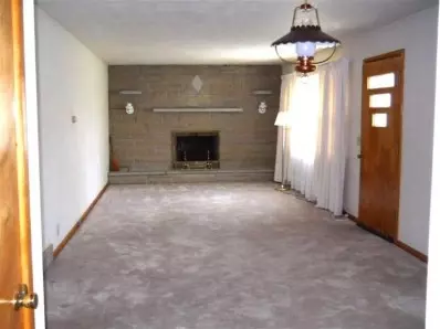 408 E Hilltop Ct, Lowell, IN 46356 photo 3