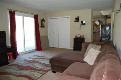 425 Sequoia Dr, Valparaiso, IN 46385 photo 8