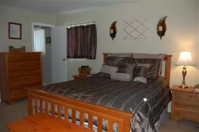 425 Sequoia Dr, Valparaiso, IN 46385 photo 9