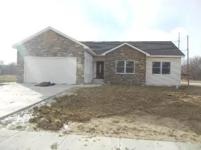 1168 Skylark Dr, Burns Harbor, IN 46304 photo 1