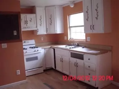 104 Willow Dr, Walkerton, IN 46574 photo 4